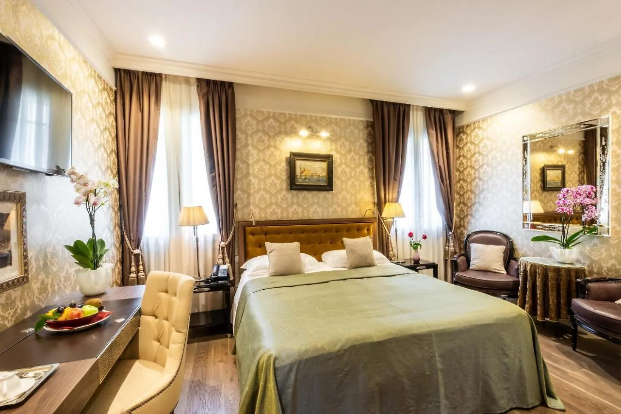 Hotel Moresco Венеция