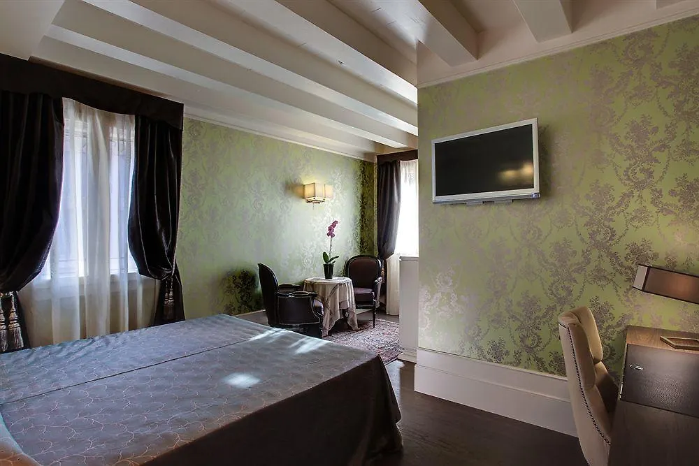 Hotel Moresco Venise 4*,